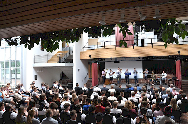 x_musik_und_plenum.jpg