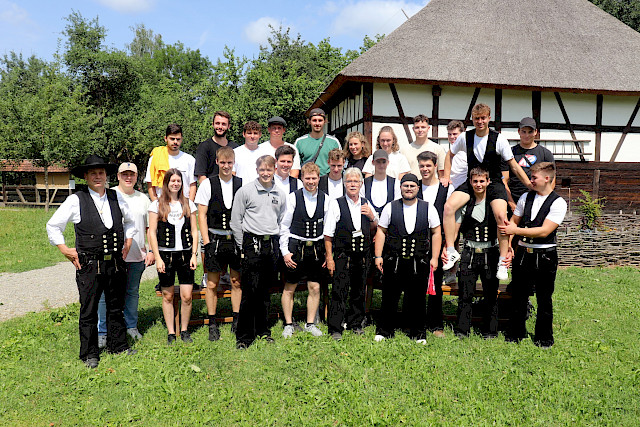2023_07_12a-museumsdorf_kuernbach-zimmerer-innen.jpg
